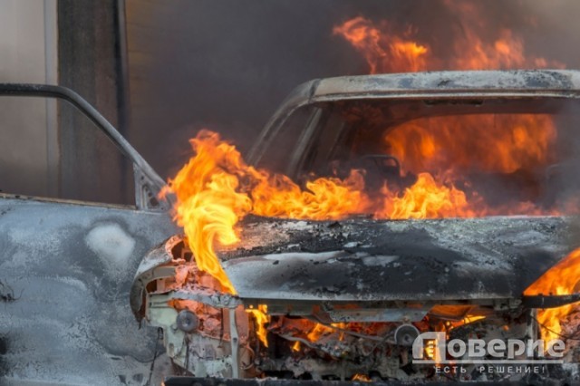 34-летний житель Омской области сгорел в собственном авто
