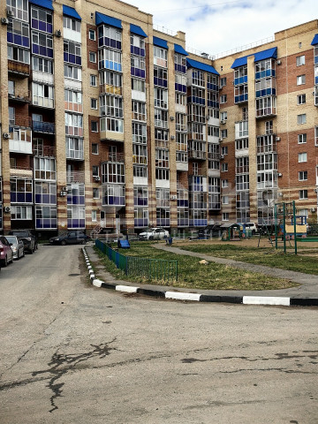 ул. Светловская. 10 0 ул. Светловская. 10 0