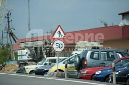 В течение 25 дней в Омске появятся 99 новых дорожных знаков