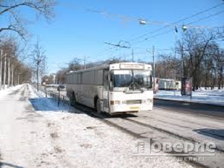 Тариф на проезд в автобусах подняли до 27 рублей