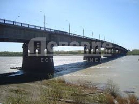 Юбилейный мост в Омске планируют отремонтировать к августу 2018 года