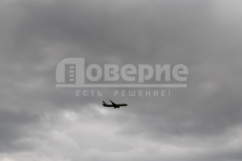 Женщину задержали в аэропорту Омска за курение